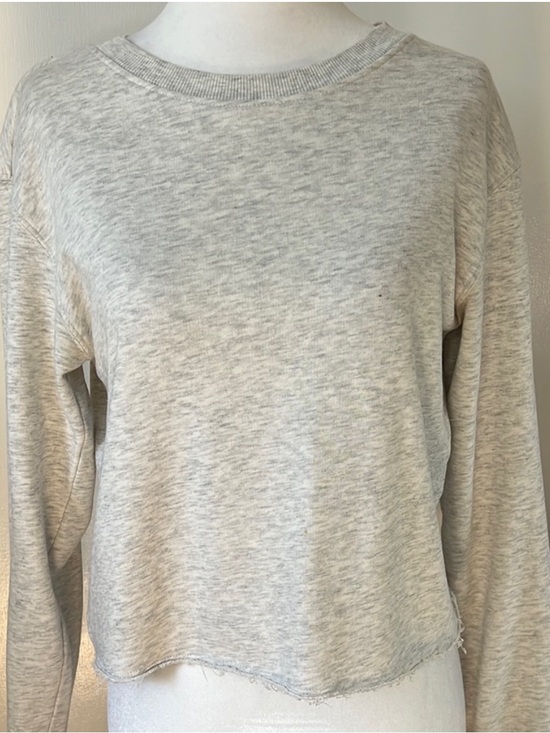 Garage Tops - Garage • Women’s Size XS • Off white Long-Sleeve Crewneck Top
